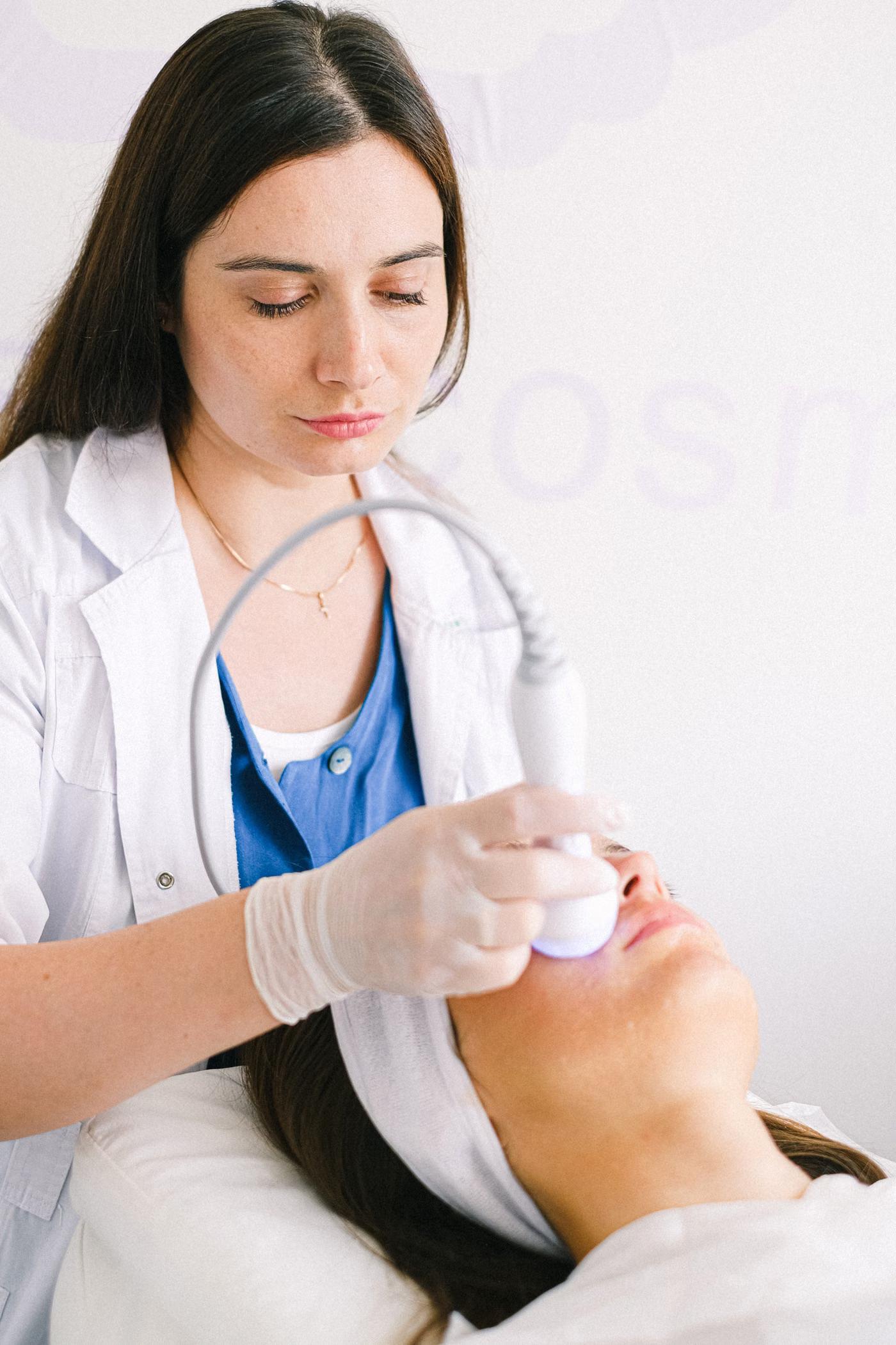 HIFU Skin Tightening: what it addresses